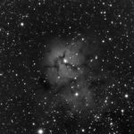 M20 somma di 13 pose da 2 minuti solo con sottrazione del Dark Frame, elaborazioni MaxIm DL e PhotoShop